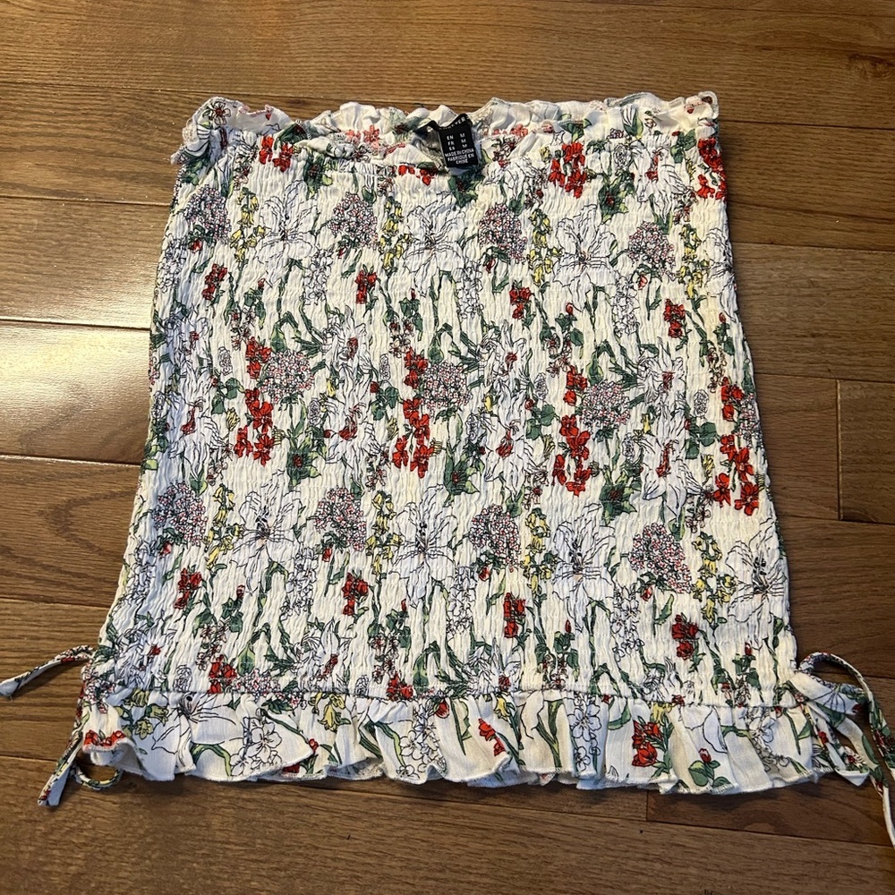FOREVER 21 White Floral Smocked Tubeskirt